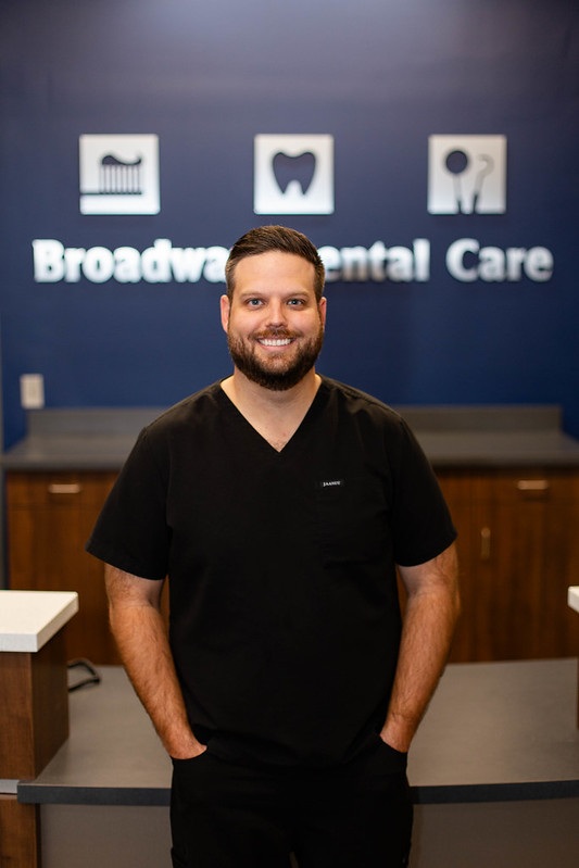 Paducah Dentist Dr. Ethan Shelton